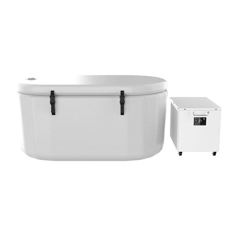 Kolam terjun sejuk yang besar