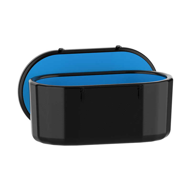 Kolam terjun sejuk yang besar